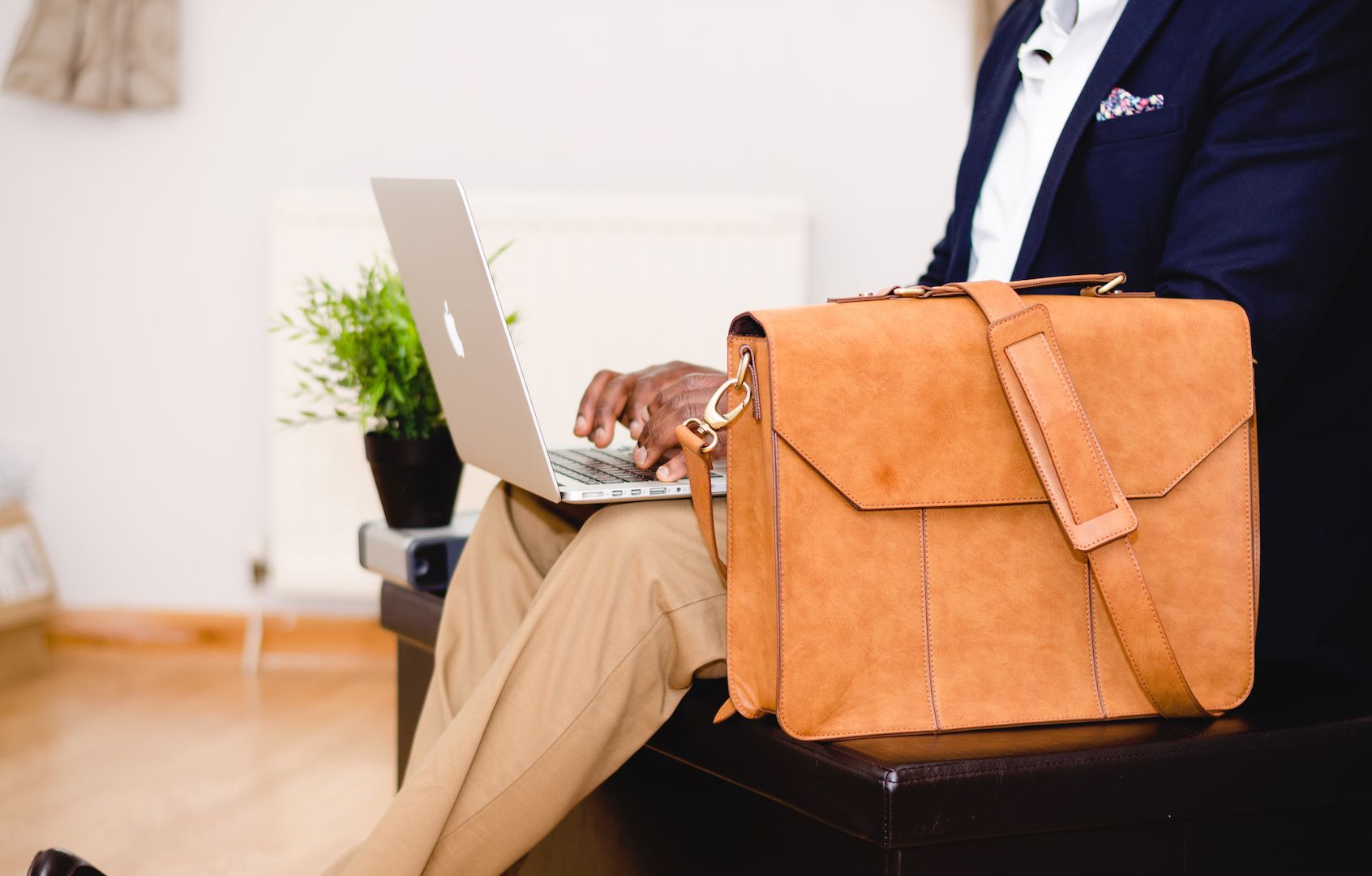 How to connect with me on LinkedIn (please)